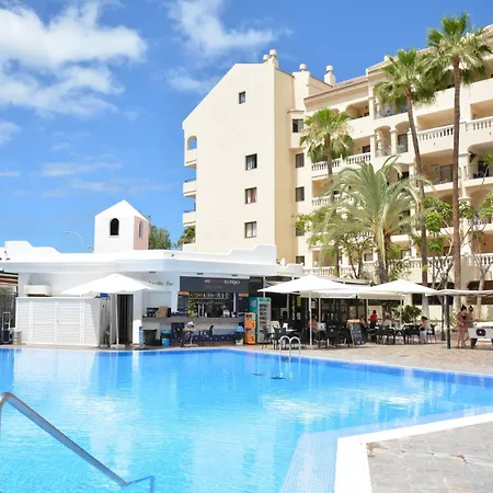 Lovely Communal Heated Pool *