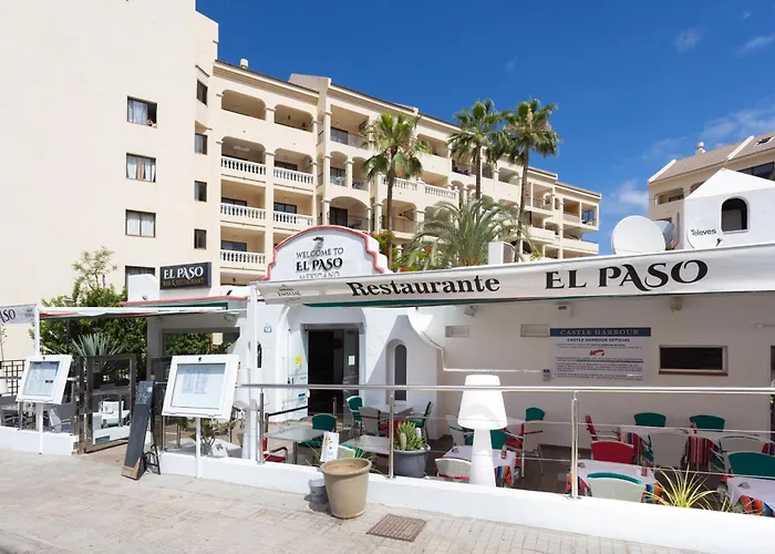 Lovely Communal Heated Pool Apartment *