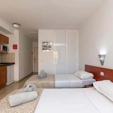 Lovely Communal Heated Pool * Los Cristianos (Tenerife)