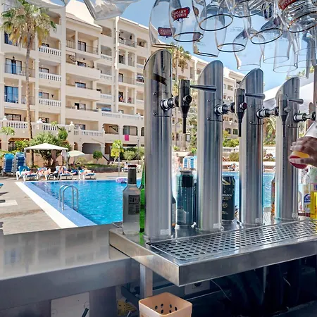 Lovely Communal Heated Pool Апартаменты