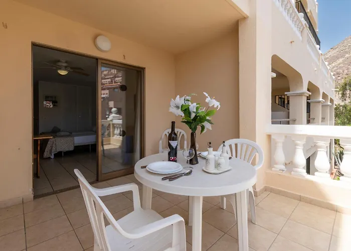 Lovely Communal Heated Pool Апартаменты